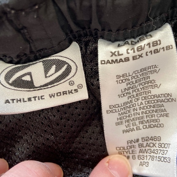 Athletic Works Capris - Picture 7 of 7